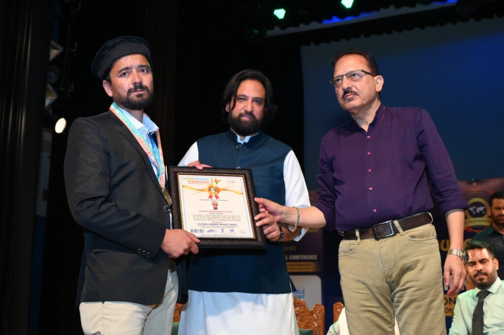 Social Activist Ghulam Mohammad receives National Award for Humanitarian efforts