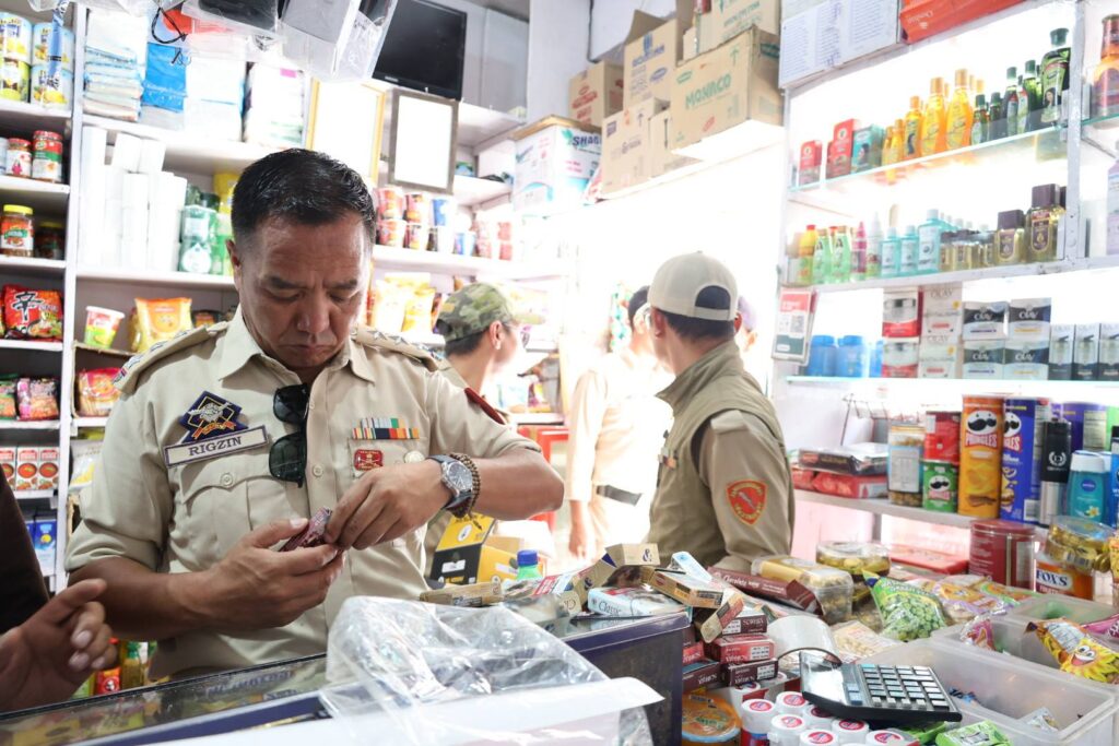 Police, COTPA Squad conduct surprise checking in Leh, violators penalised
