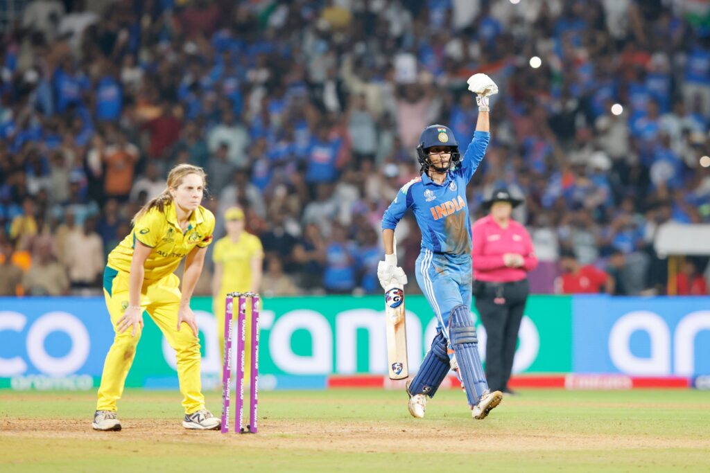 Tendulkar leads sporting fraternity in applauding women’s team’s win over Australia