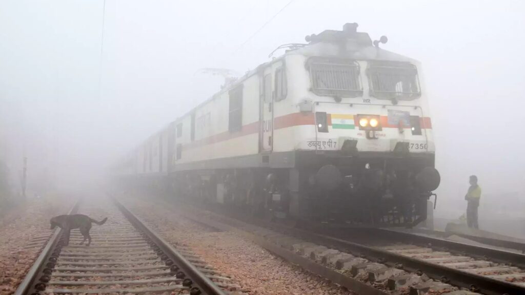 Northern Railway Launches ‘Scratch Rake’ to Tackle Fog Delays in Jammu