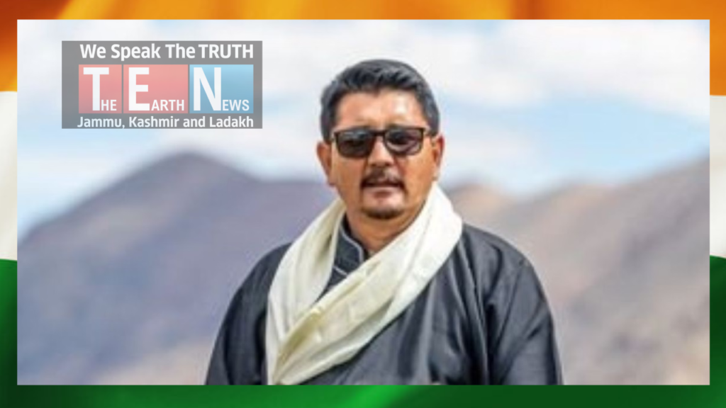 Tashi Gyaltson, Ashok Koul address meeting at Khaltse (LEH)