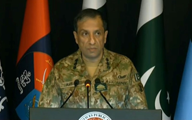 “Maza na karaya toh paise wapas”Pakistan Army Officer’s Unprovoked Threat To India
