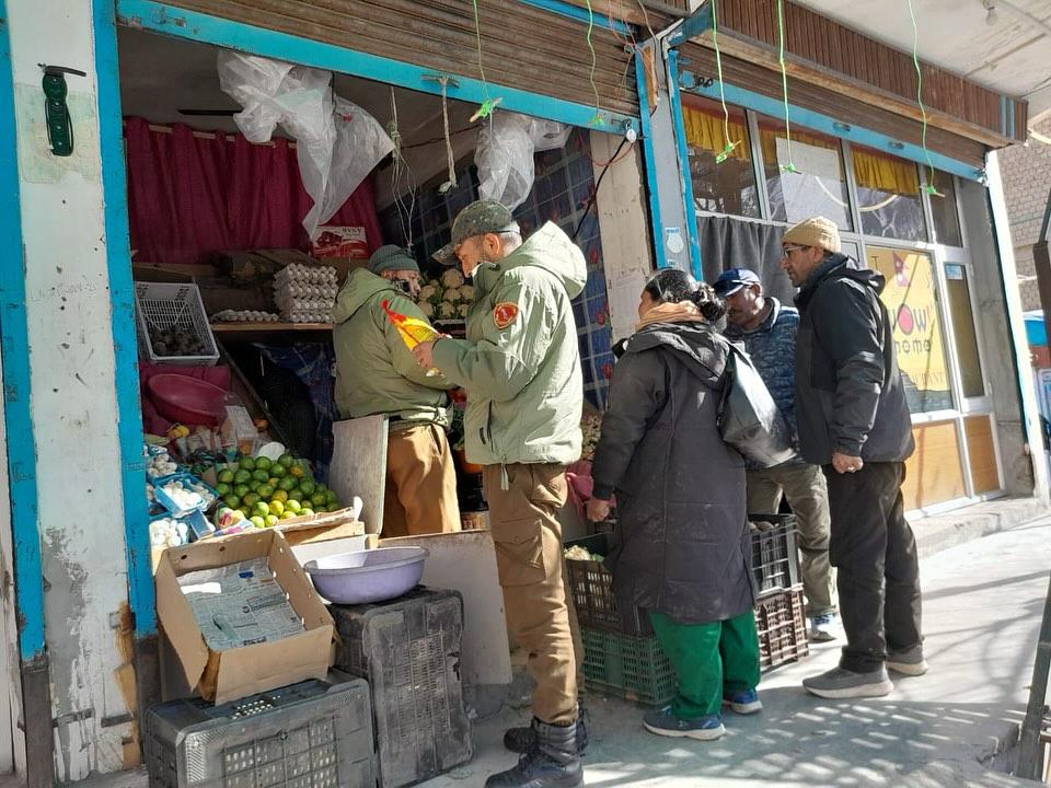 Authorities conduct surprise inspection in Khaltse market; 1.5 quintals of rotten chicken seized, defaulters penalised