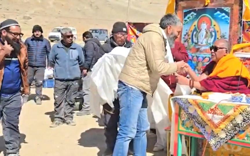 Anjuman Moin-ul-Islam’s outreach on Tangpay Chongaa eve reflects interfaith solidarity in Leh