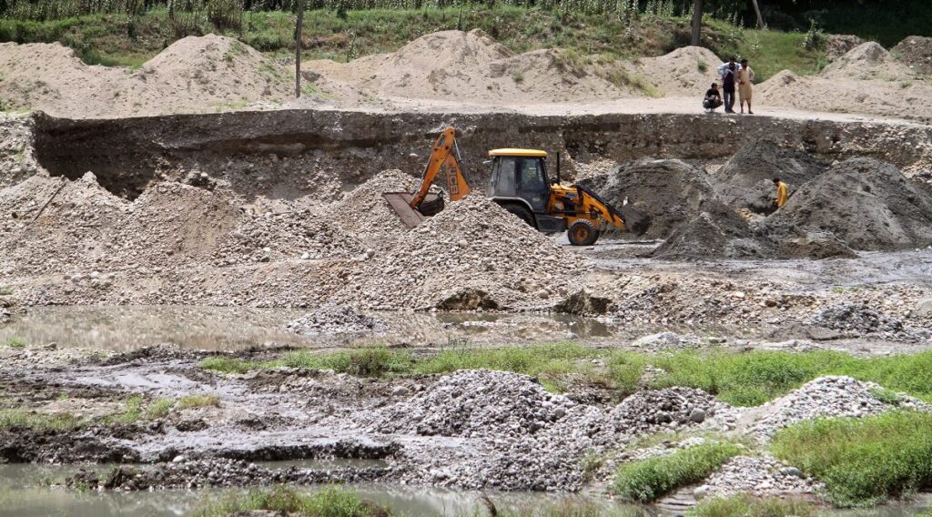 J&K Seizes 13,692 Vehicles, Files 446 FIRs in 2-Year Illegal Mining Crackdown