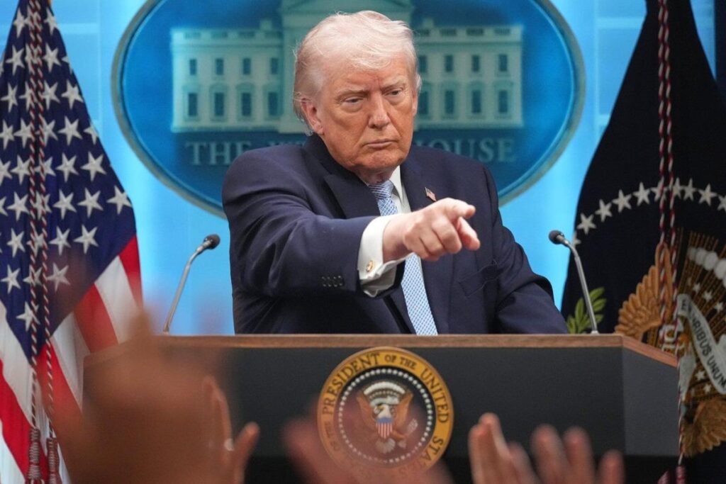 Trump Issues Final Ultimatum to Iran: ‘Entire Country Can Be Taken Out Tomorrow Night’ as Ceasefire Talks Stall
