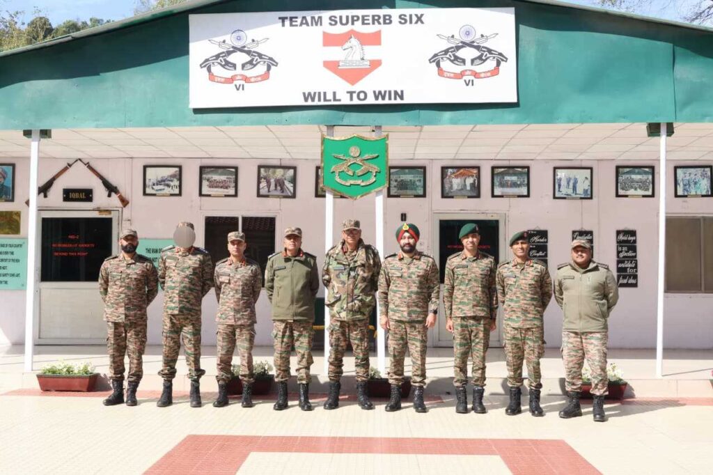 GoC, White Knight corps reviews Ops preparedness of troops in Rajouri