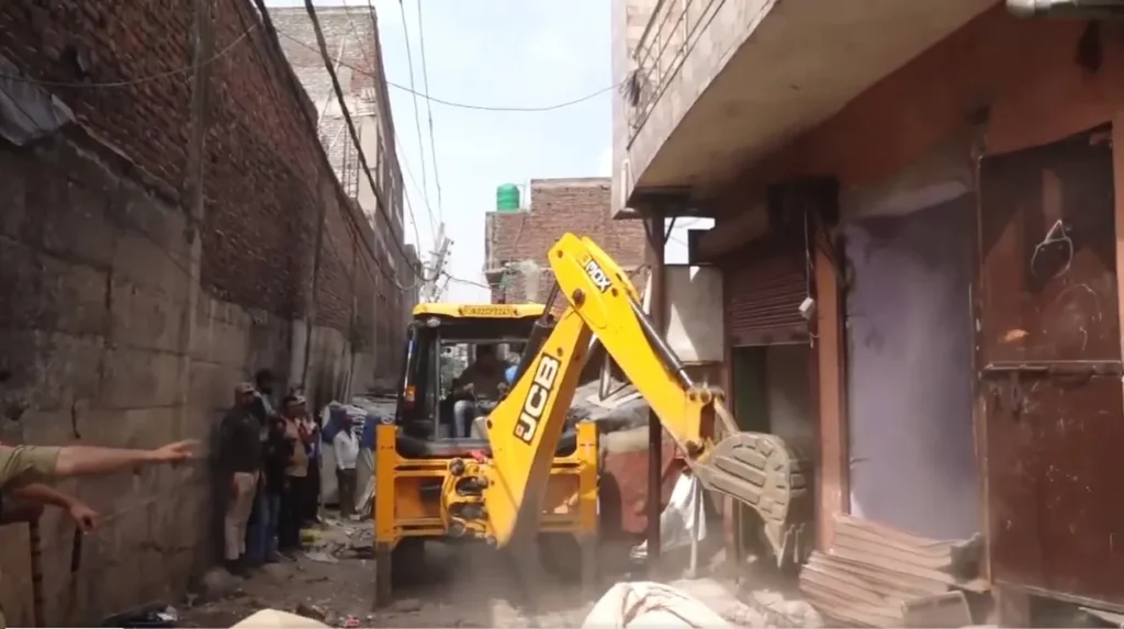 Administration raze residences of two drug peddlers on outskirts of Jammu city
