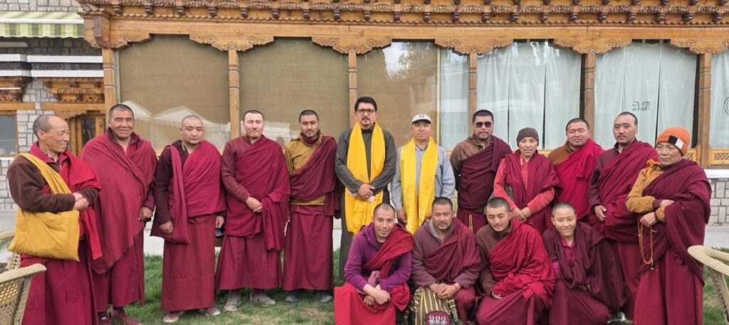 Lingshed Monastery delegation meets Ex CEC Gyalson over Sham District formation