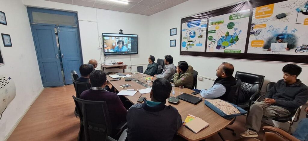 National-Level Technology workshop on Solar Power and Electric Mobility concludes in Leh