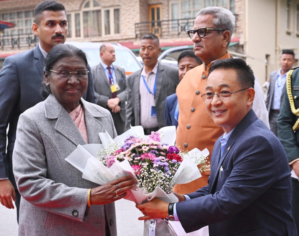 President Murmu Confers President’s Police Colour on Sikkim Police