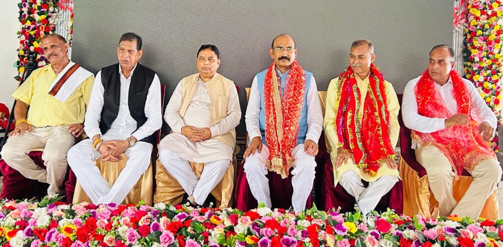 MP Sat addresses party workers in Akhnoor, stresses stronger grassroots organisation