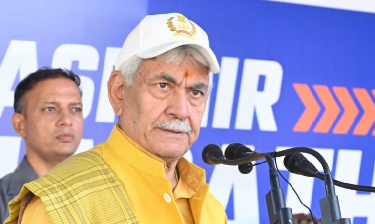 Over 6,000 Ran for a Peaceful, United J&K: LG Sinha at ‘Run for Unity’