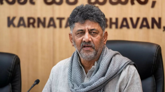 CM Shivakumar to meet sugarcane farmers first, then sugar factory owners amid protests